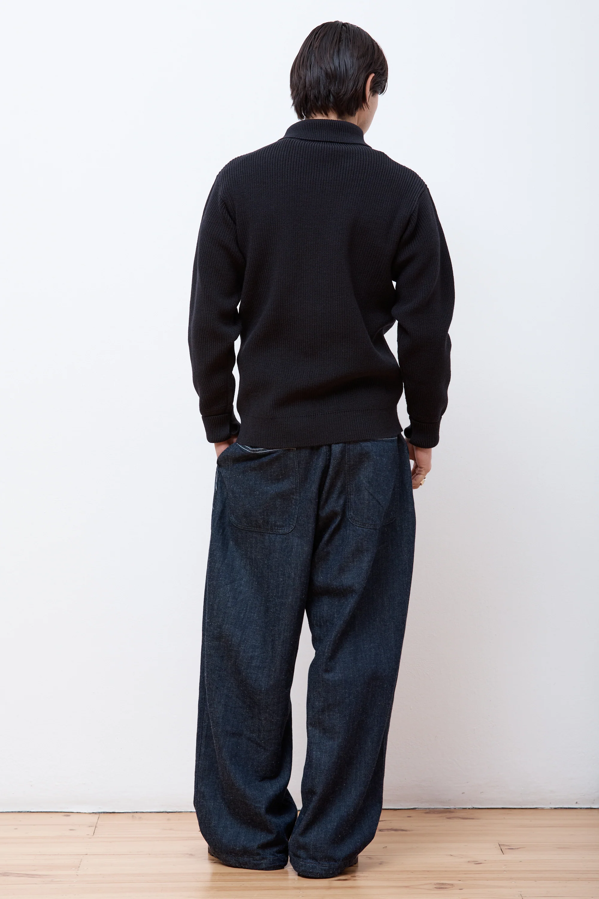 Sailor Turtleneck Black - Image 6