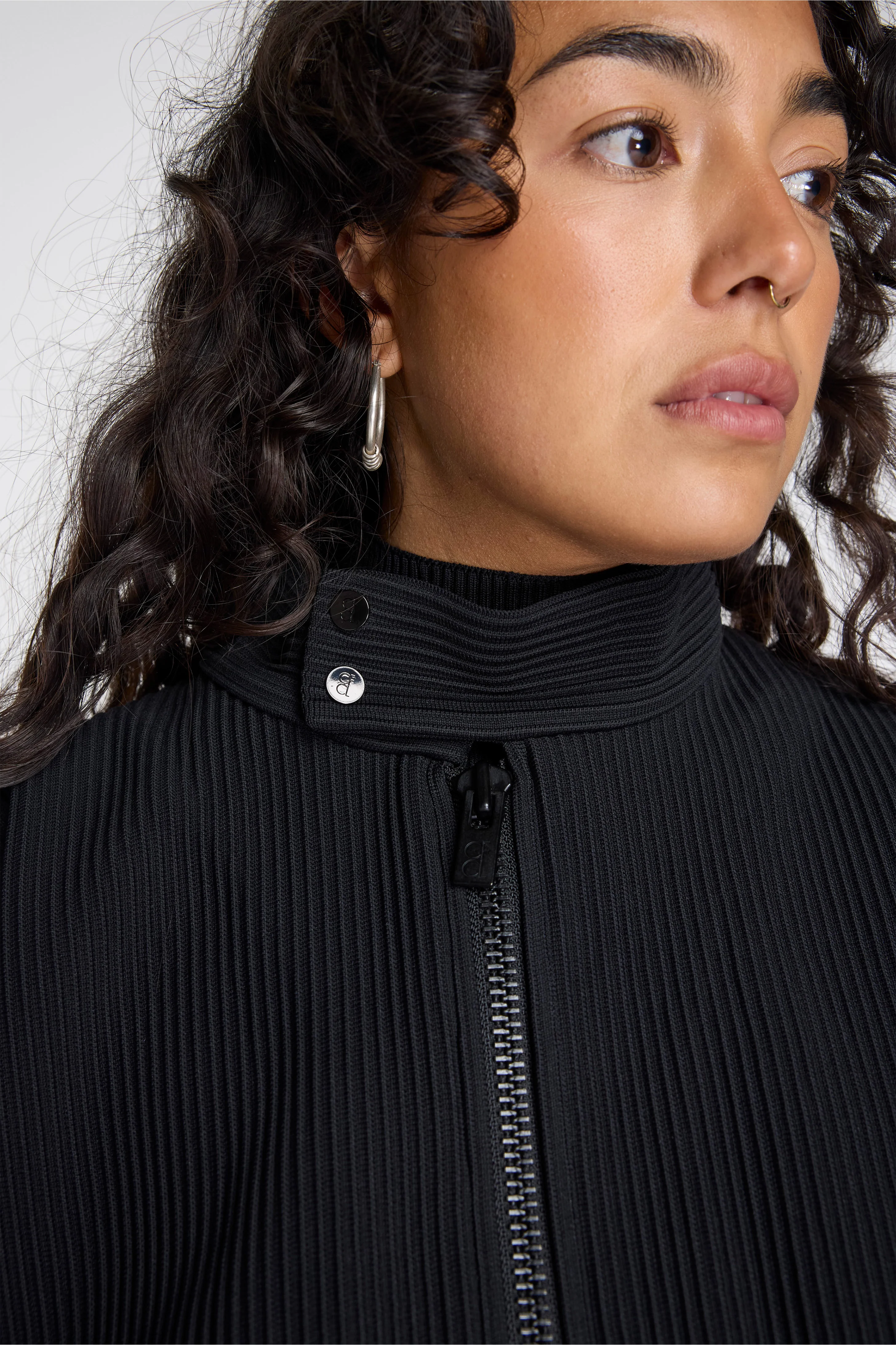 Hypha Cropped Bomber Jacket Black - Image 6