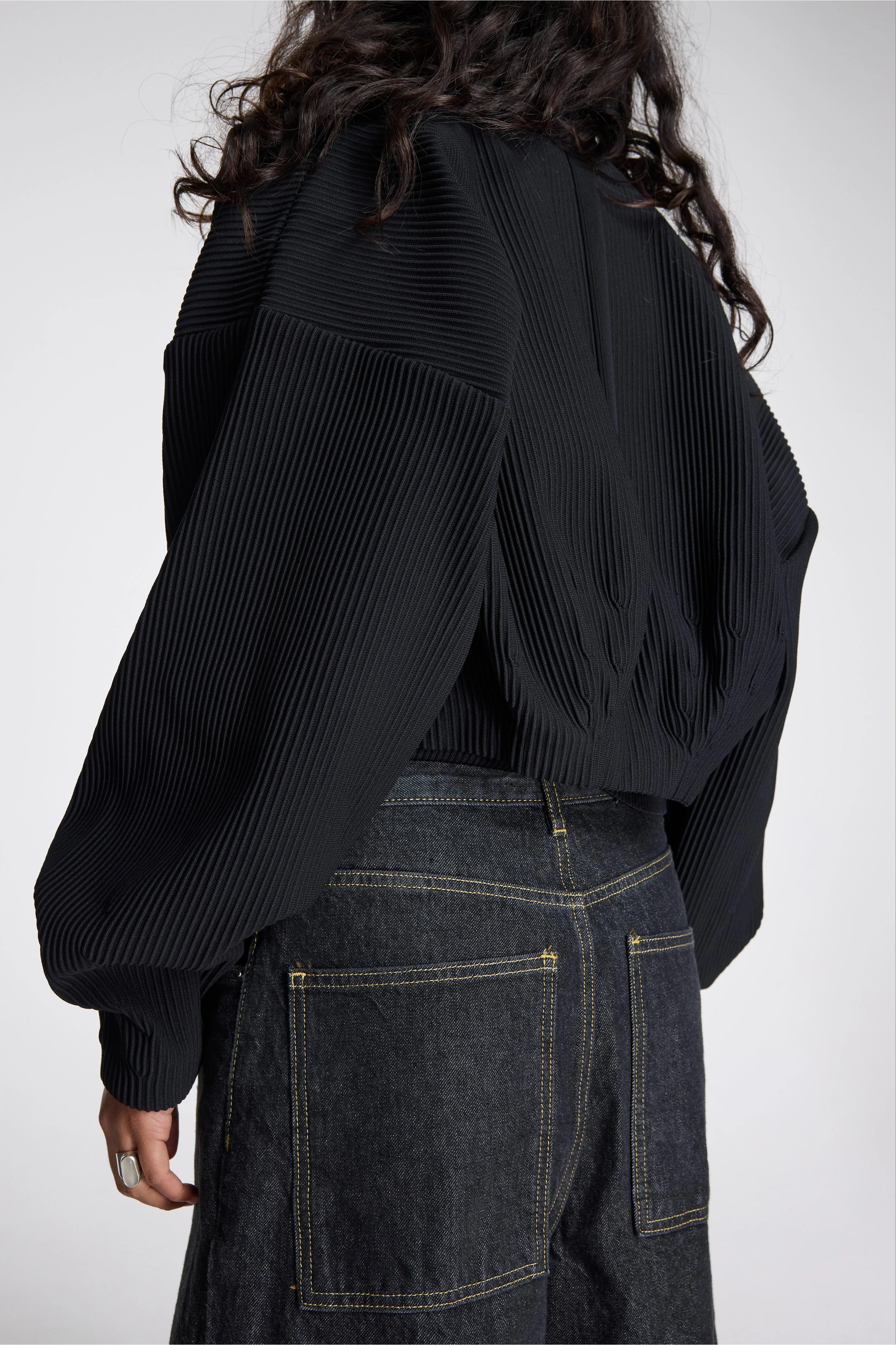 Hypha Cropped Bomber Jacket Black - Image 8