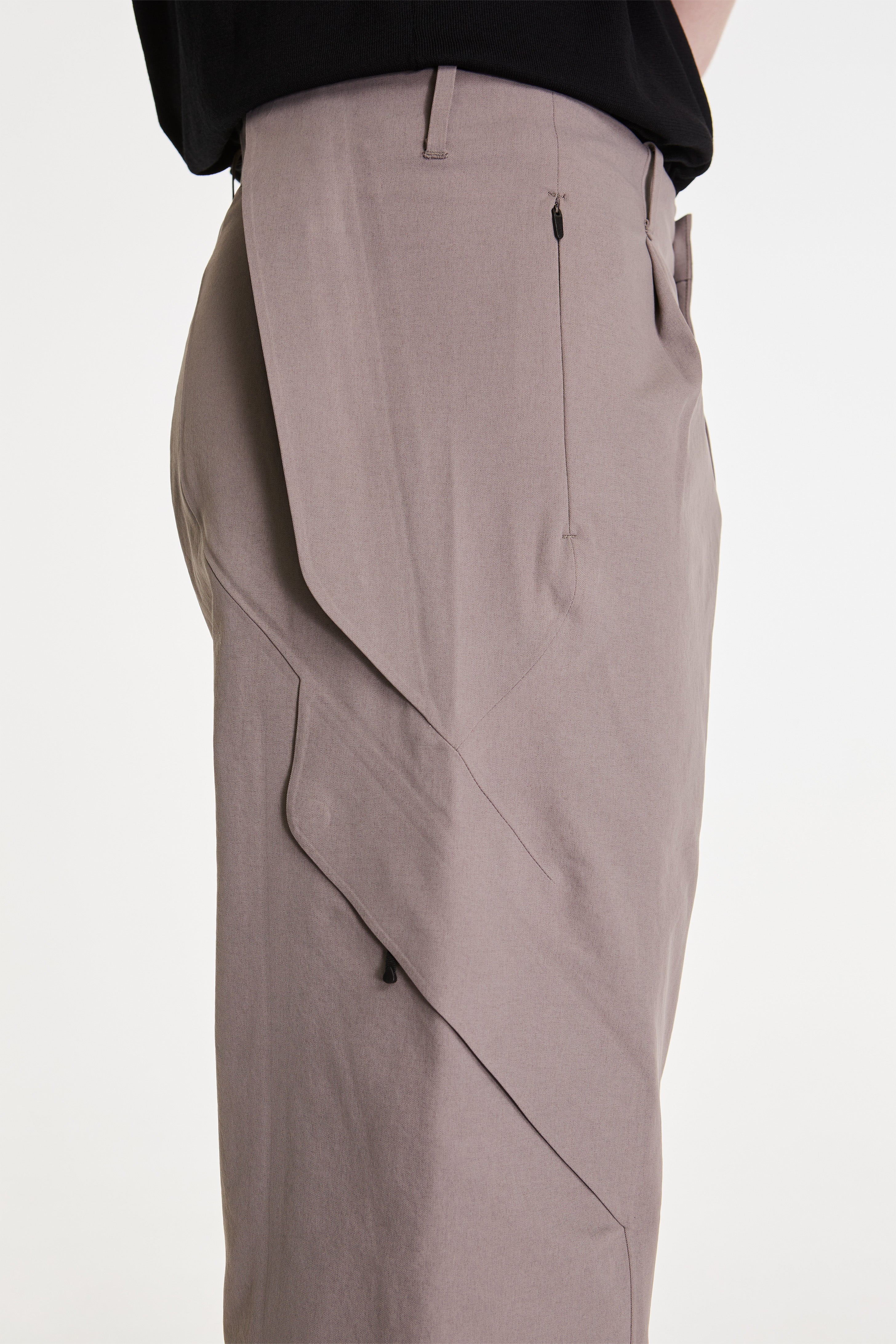 Goldwin _J.L-A.L_ Cargo Pants Driftwood - Image 6