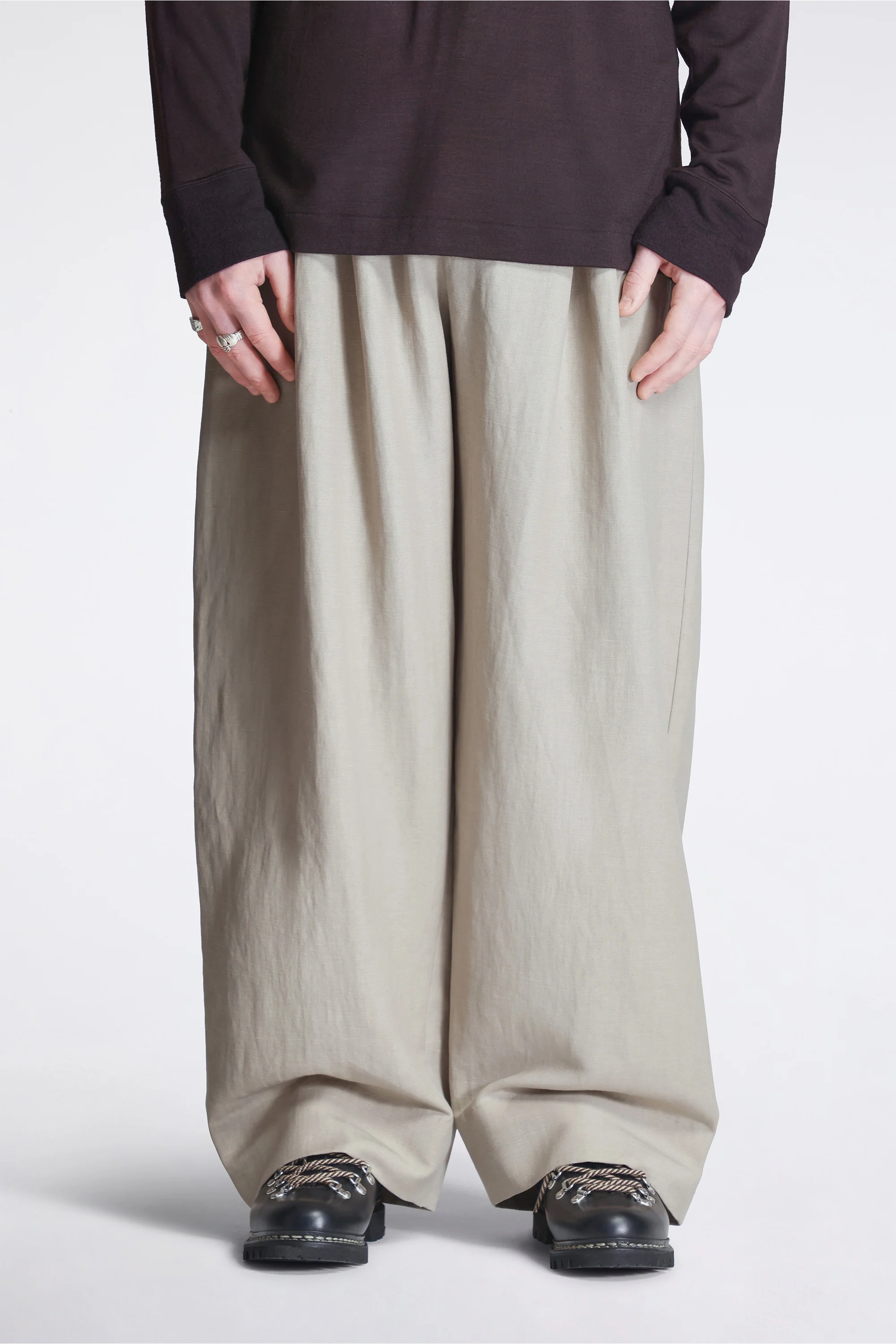 Line Pant Sand