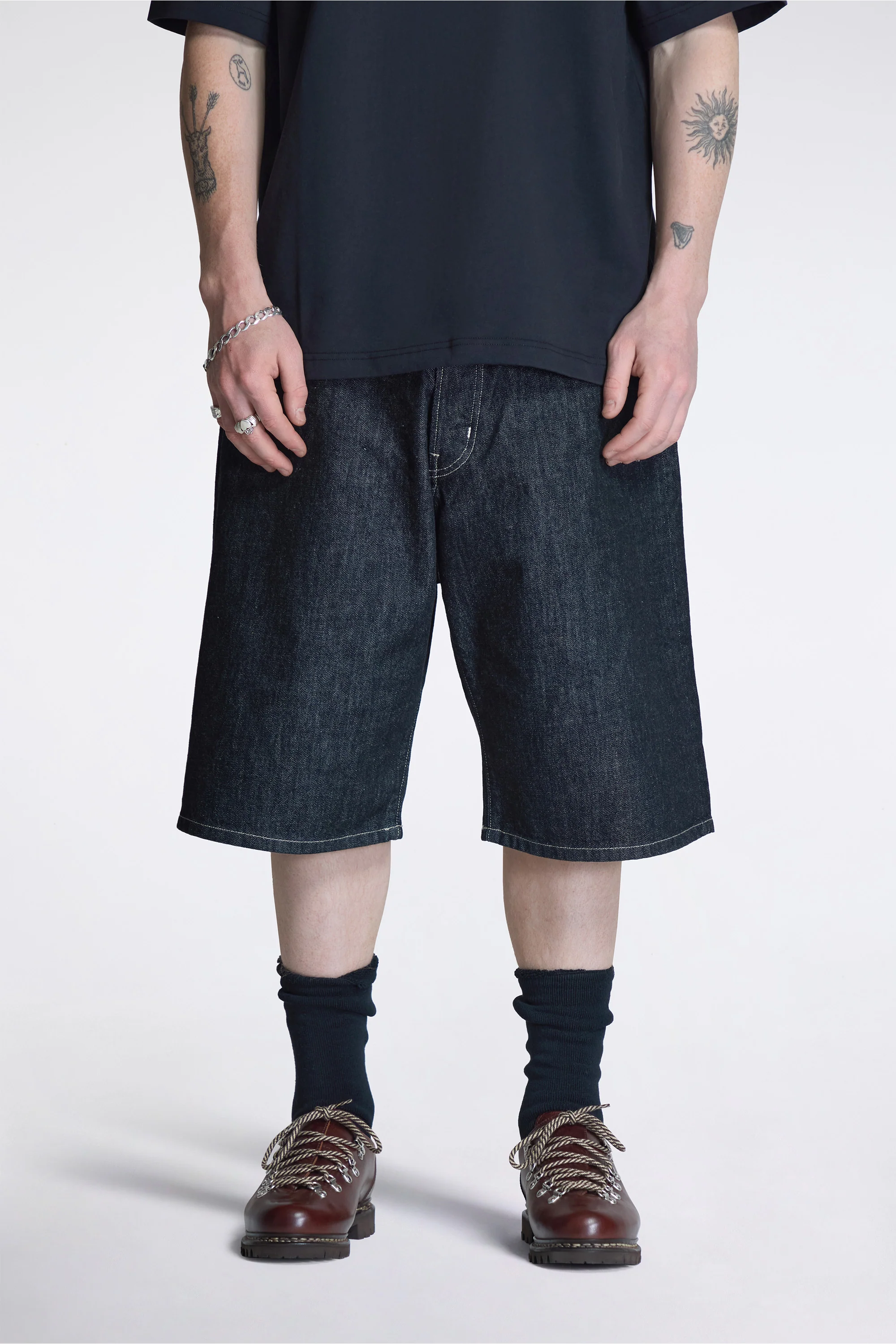 Marylebone Denim Shorts Black / White Weft - Image 2