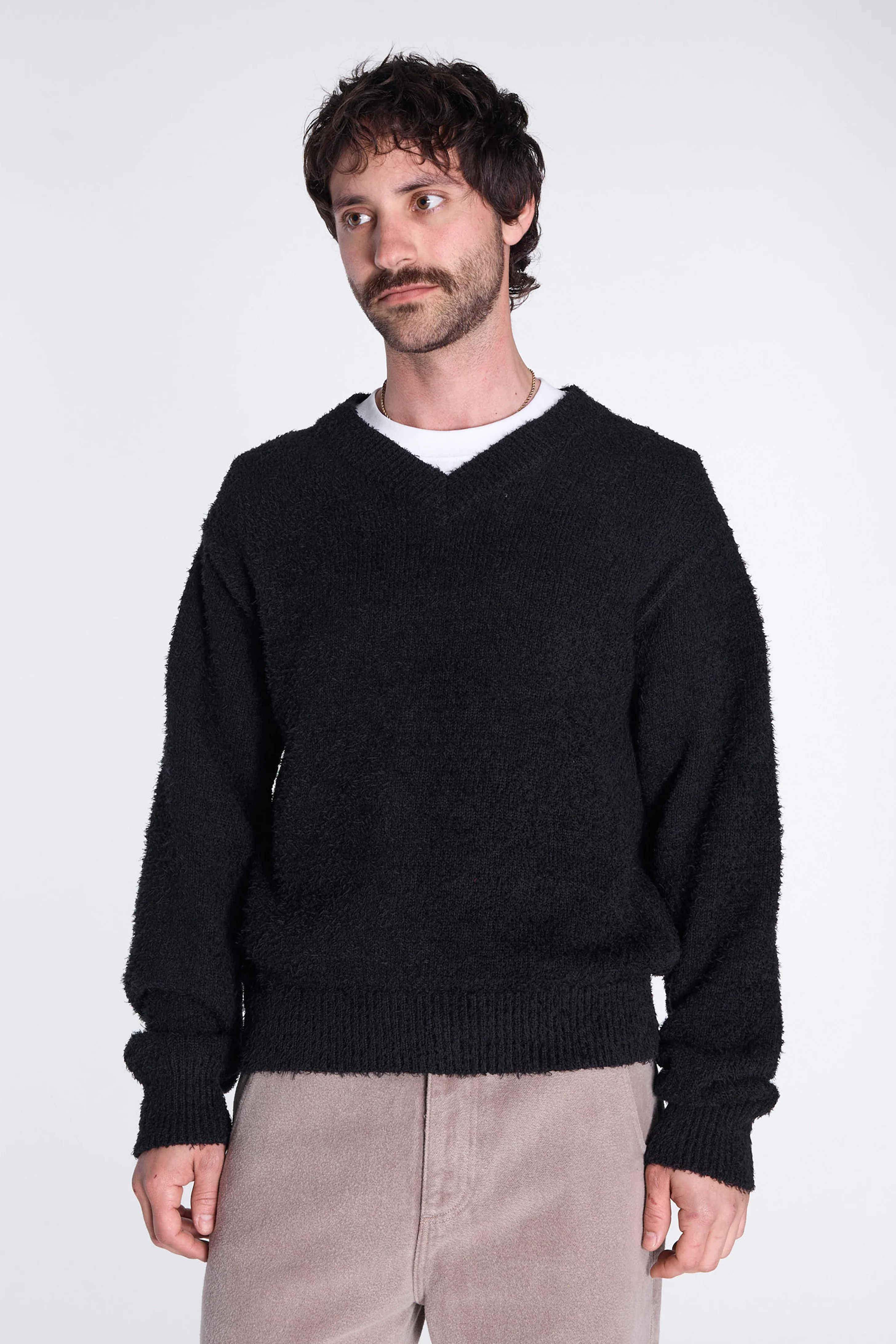 V-Neck Sweater Furry Black