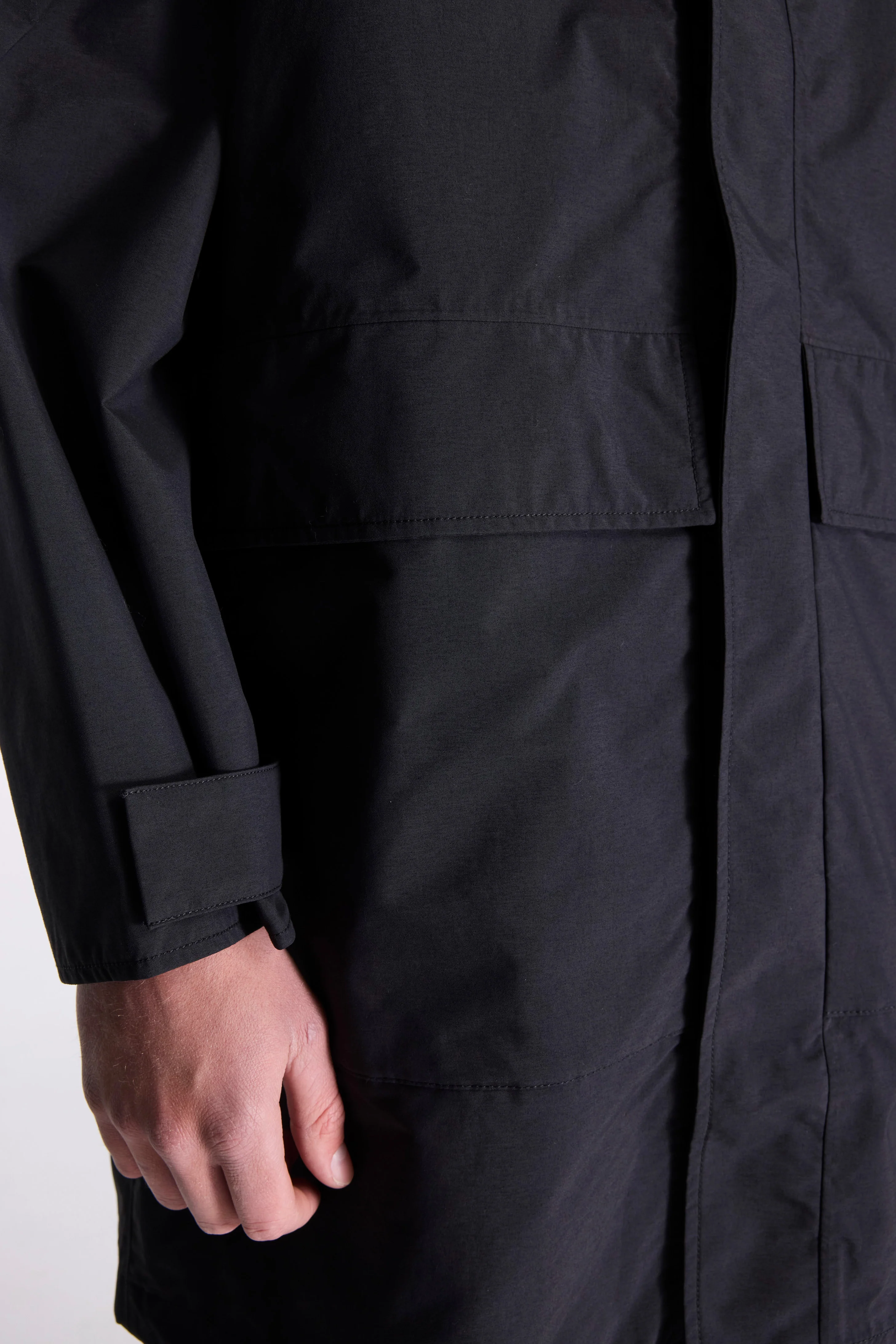 2L Nylon Gore-Tex Cruiser Coat Black - Image 7