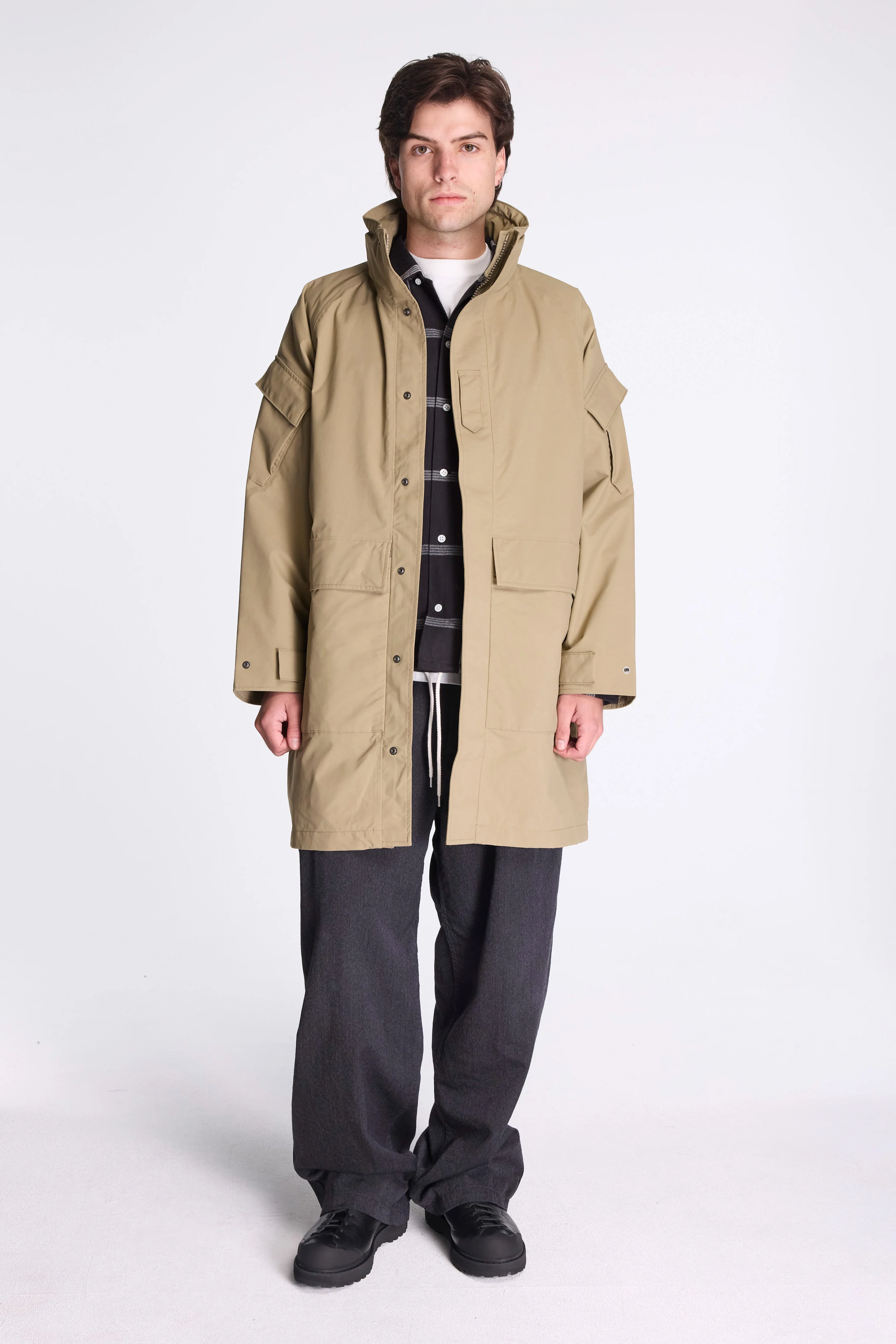 2L Nylon Gore-Tex Cruiser Coat Khaki Beige