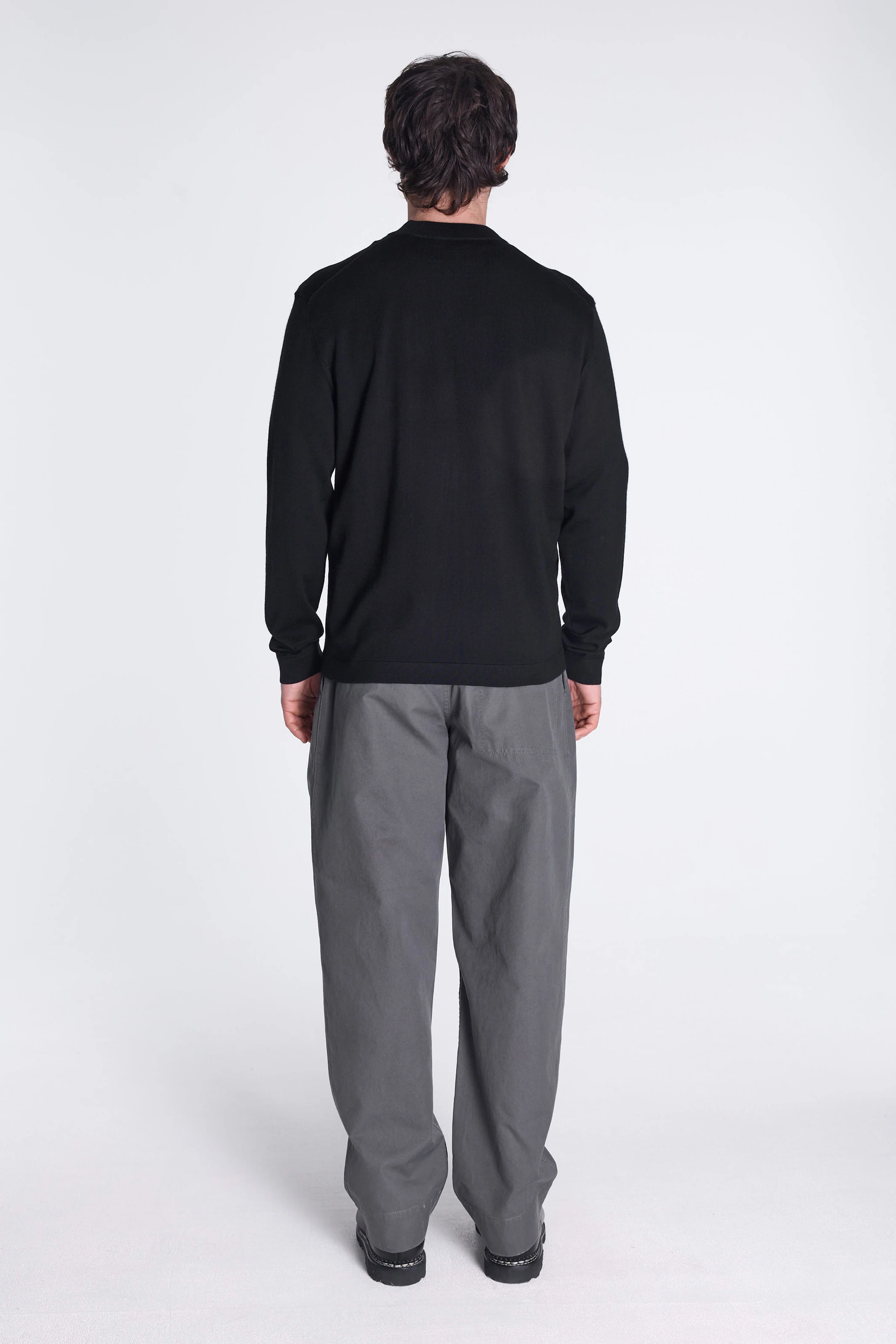 Tech Merino Crepe Crewneck Black - Image 4