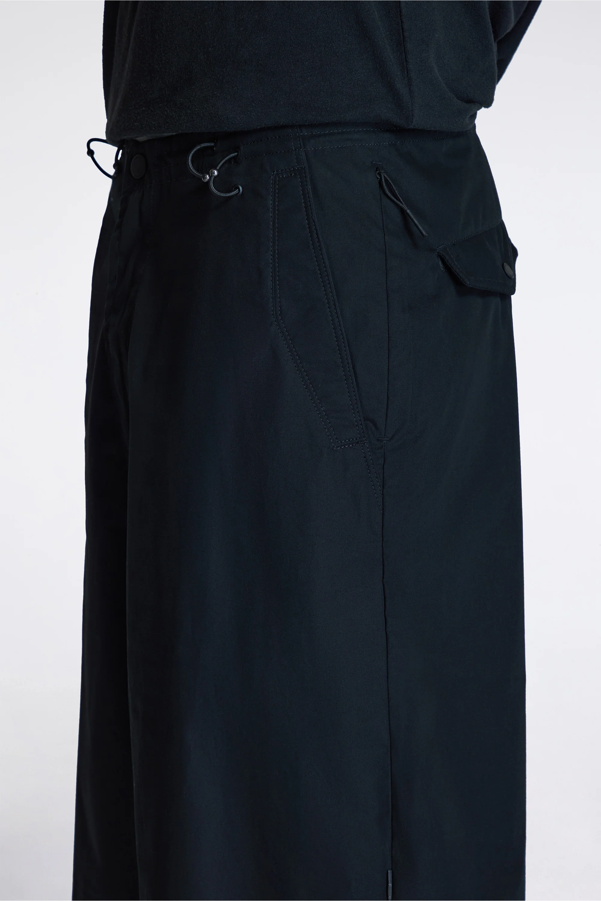 Oversized Snoshorts Black - Image 4