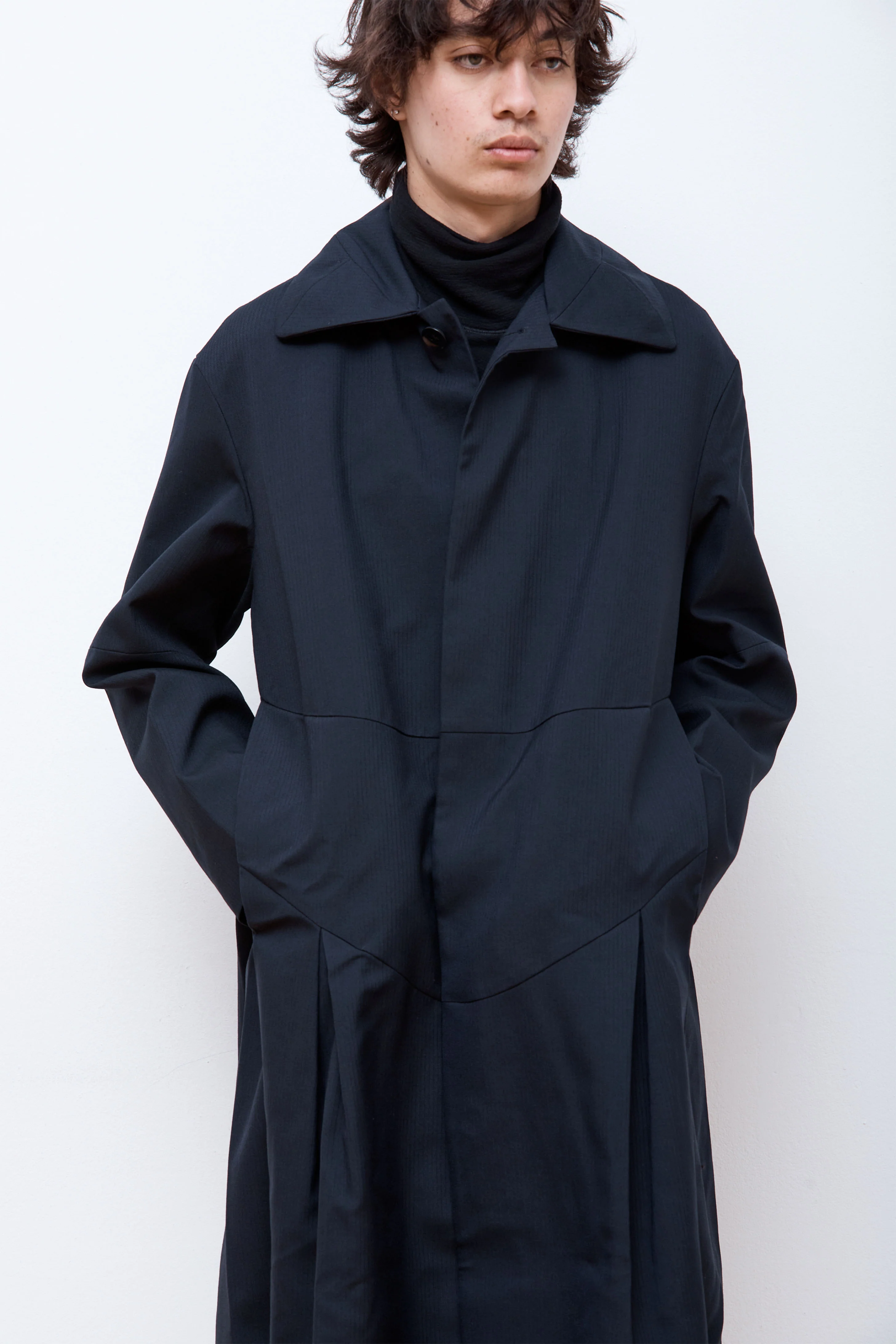 Resonance Pleat Coat  Dark Navy - Image 2