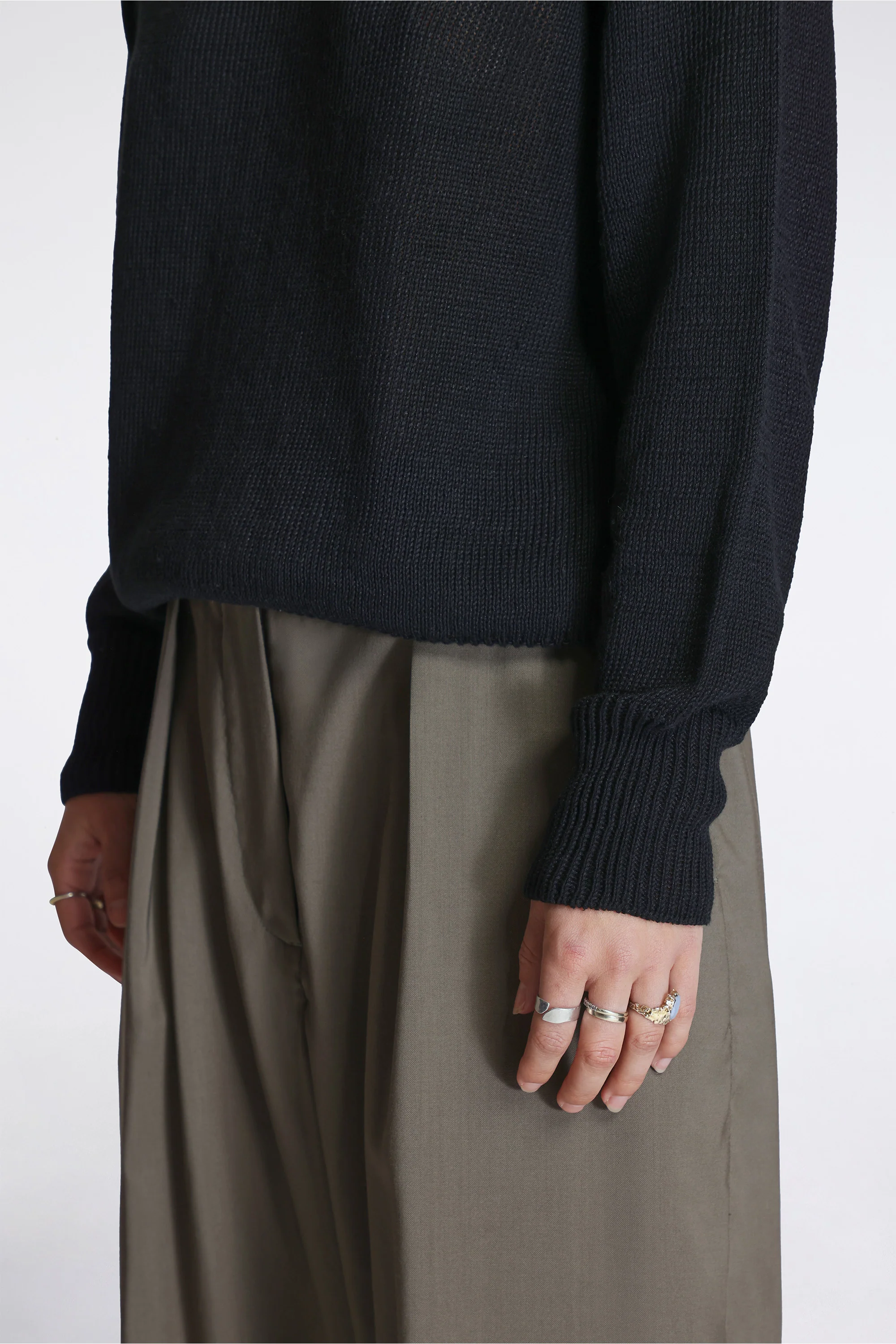 Seamless Roll Neck Black - Image 4