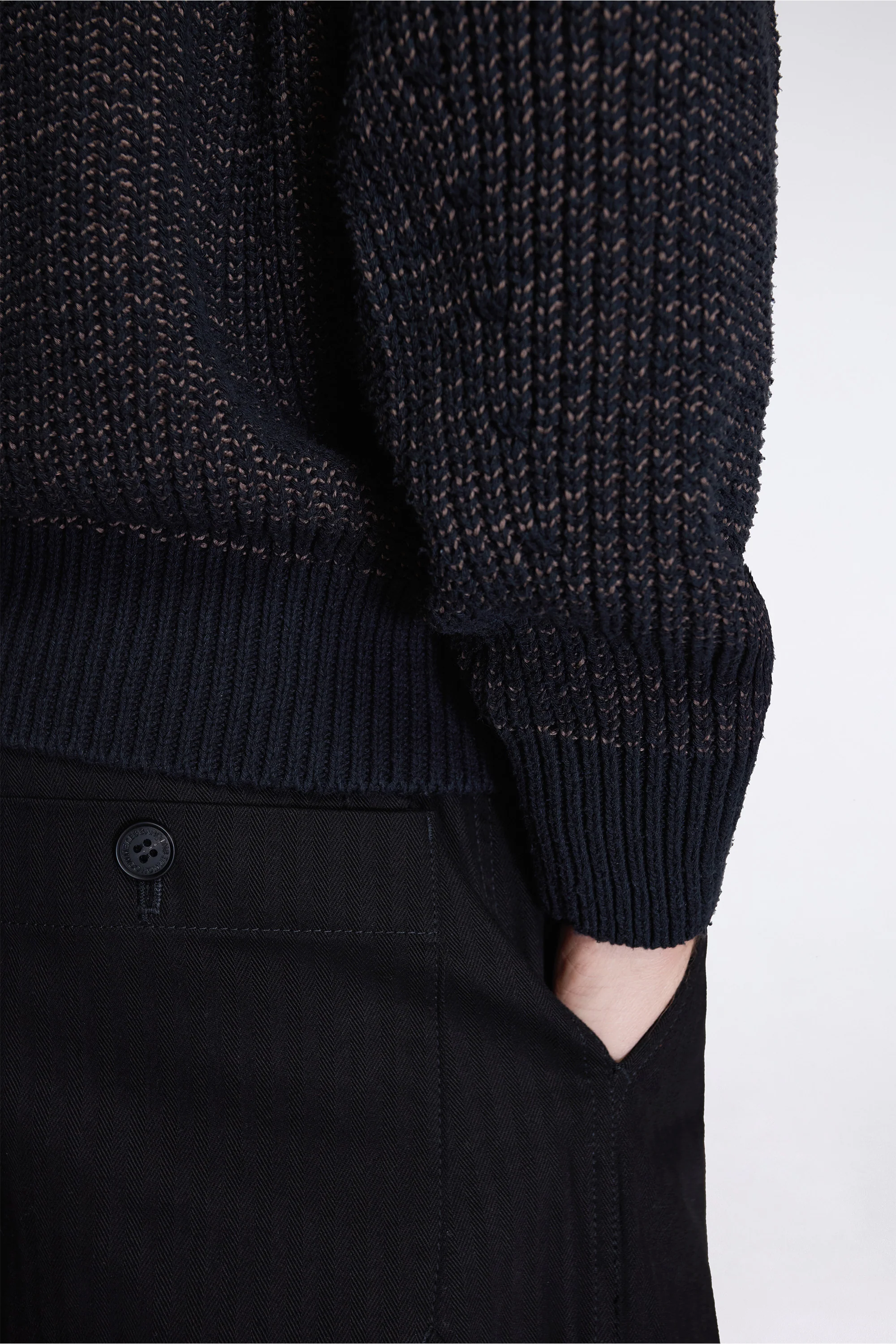 Silk Ribbed Crew Black - Image 5