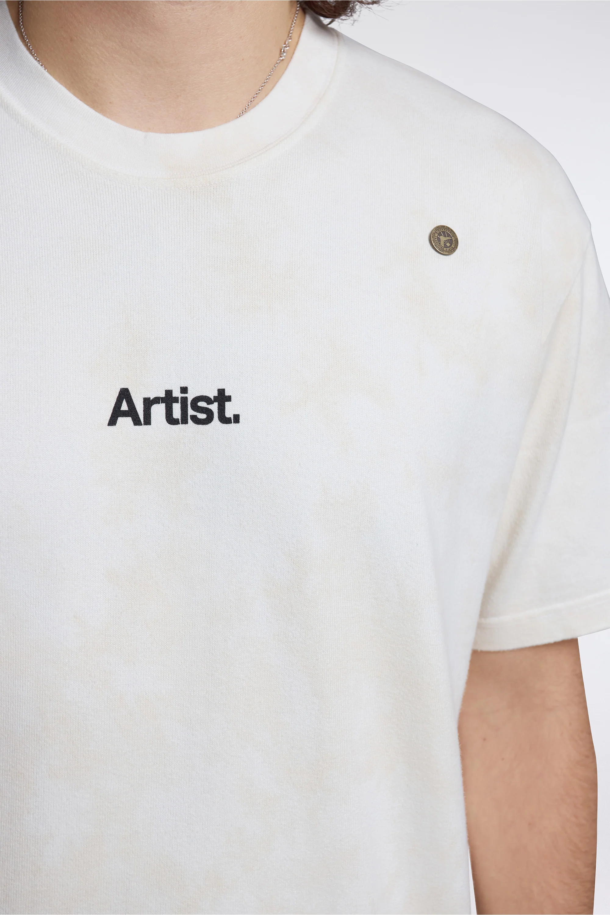 ''The Artist'' Aged T-Shirt White Dirt Wash - Image 3