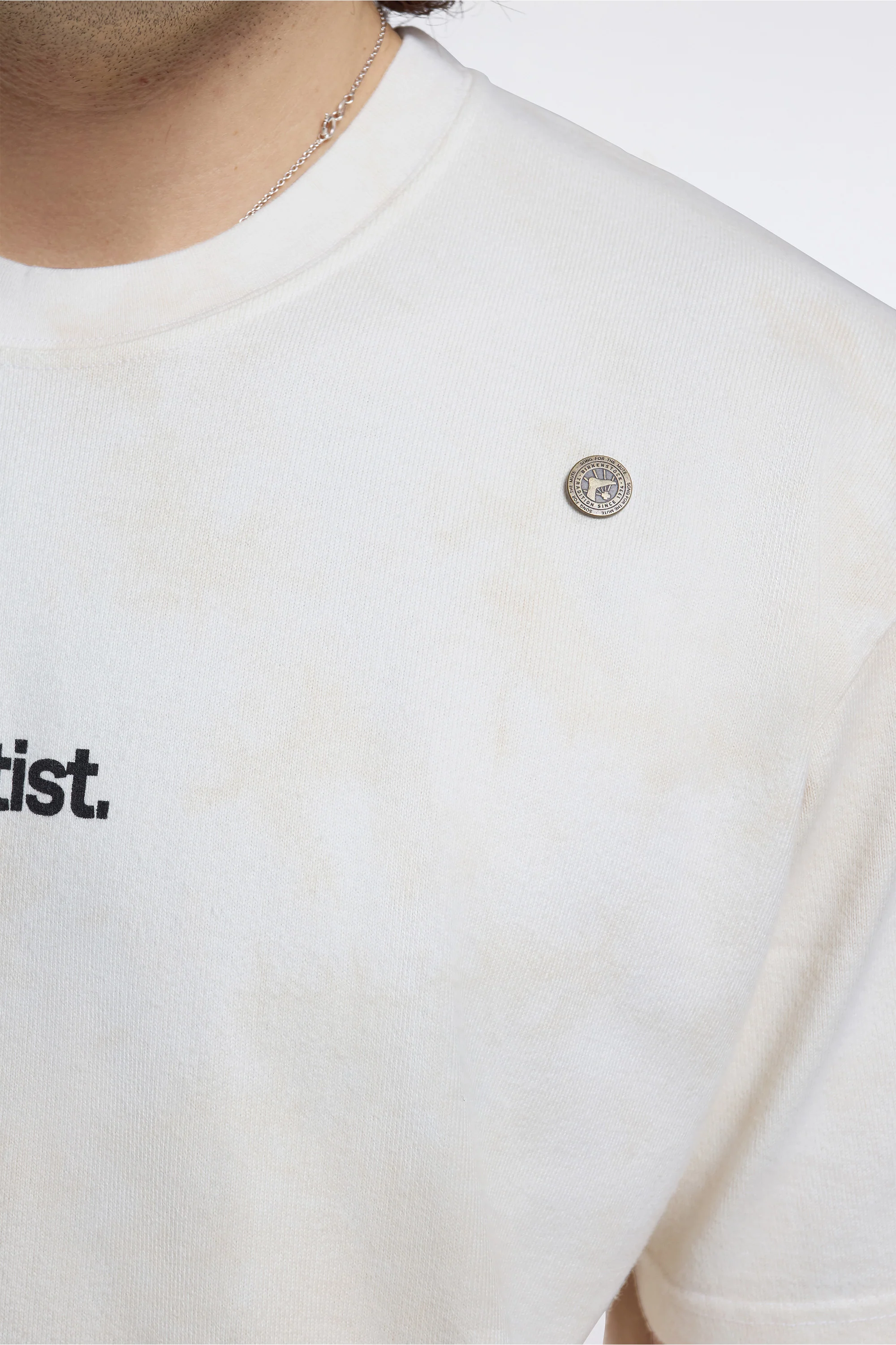 ''The Artist'' Aged T-Shirt White Dirt Wash - Image 6