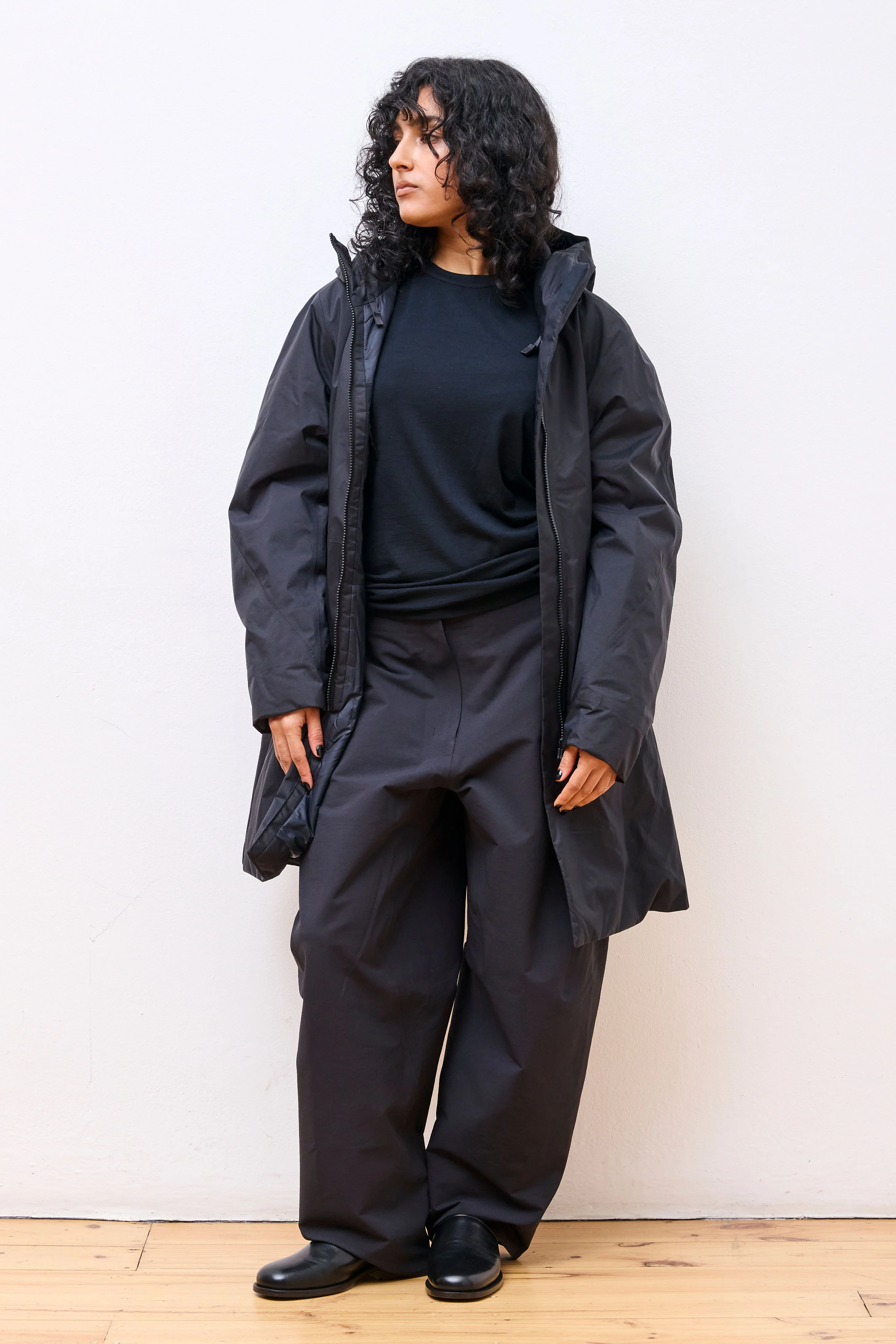 Entasis Insulated Coat W Black - Image 11